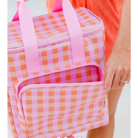 Gingham cooler with matching towel - Picture 3 of 3